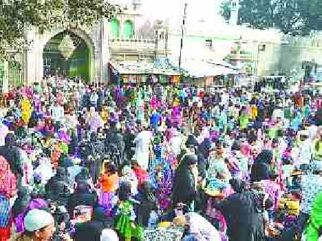 vasant mela starts today at gaji ki dargah